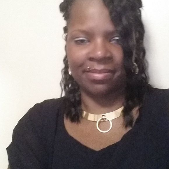 Meet your Posher, Geraldine - Picture 1 of 1